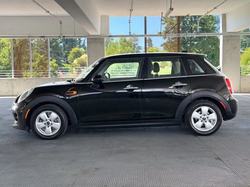 Used 2015 MINI Cooper 4-Door Hardtop FWD image 8