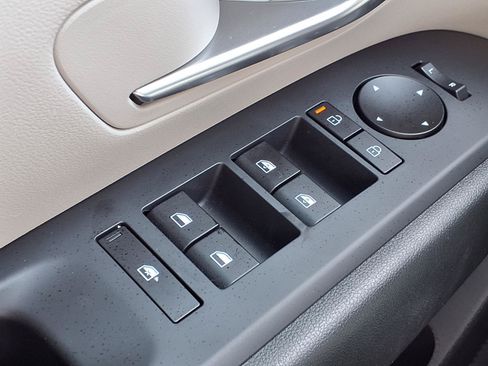 Certified 2025 Hyundai Tucson SEL FWD image 19