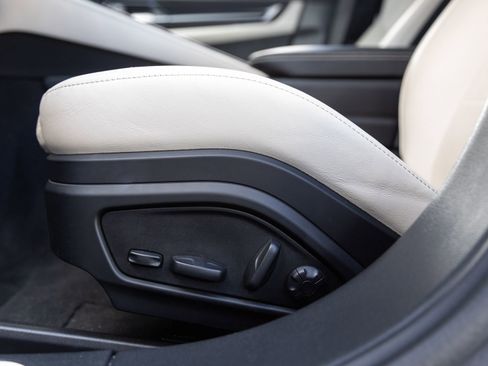 Certified 2025 Porsche Panamera 4 AWD/4WD image 22