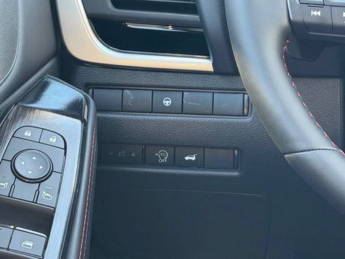 New 2026 Nissan Rogue SV AWD/4WD image 22