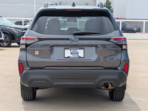 Used 2026 Subaru Forester Premium AWD/4WD image 5