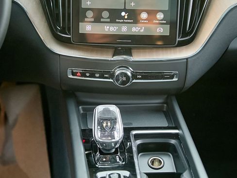 New 2026 Volvo XC60 T8 Plus w/ Protection Package Premier image 27