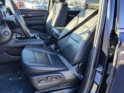 Used 2023 GMC Yukon XL Denali image 26