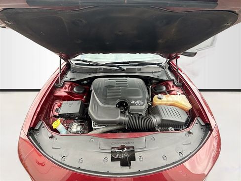 Used 2022 Dodge Charger SXT w/ Blacktop Package image 28