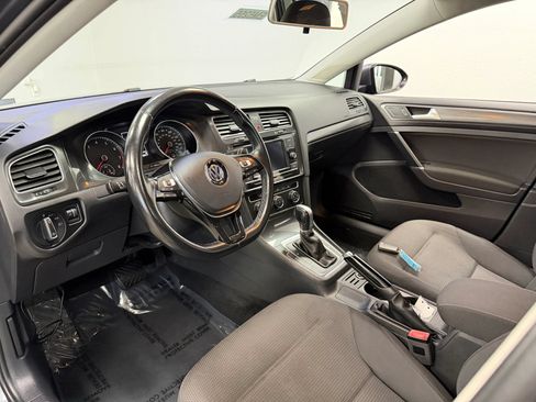 Used 2019 Volkswagen Golf S AWD/4WD image 15