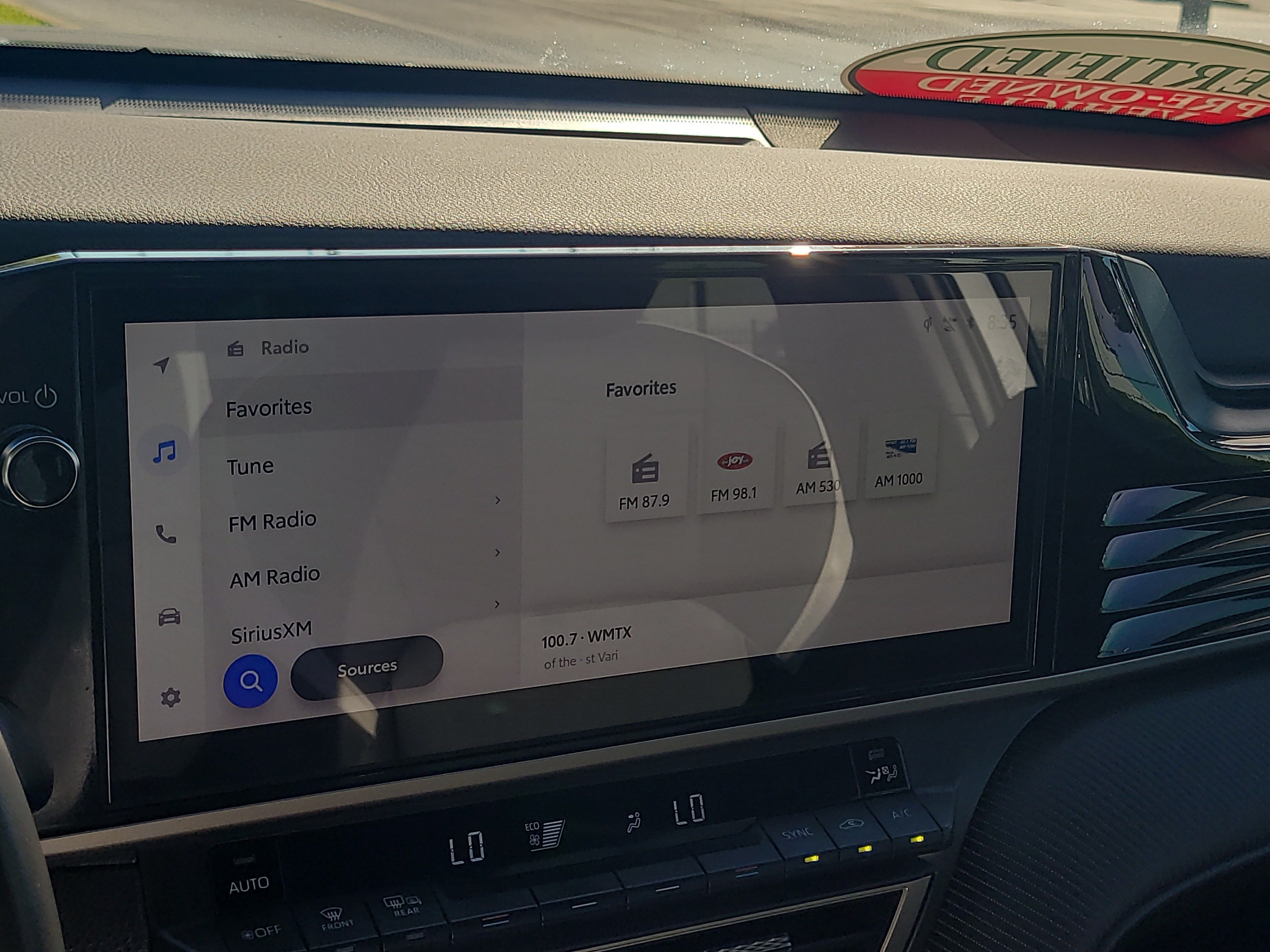 Used 2025 Toyota Camry SE w/ Multimedia Upgrade Package FWD image 22