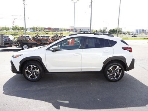Certified 2025 Subaru Crosstrek 2.0i Premium AWD/4WD image 9