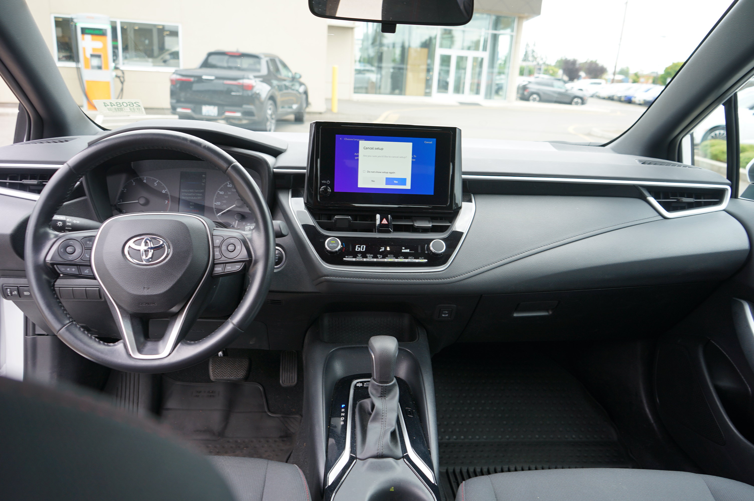Used 2023 Toyota Corolla SE FWD image 8