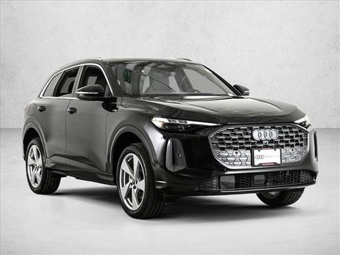 New 2025 Audi Q5 Premium Plus image 3
