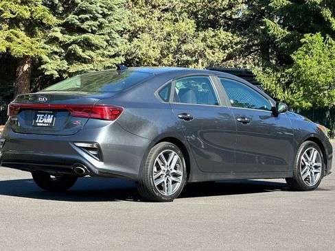 Used 2019 Kia Forte S w/ S Premium Package FWD image 4