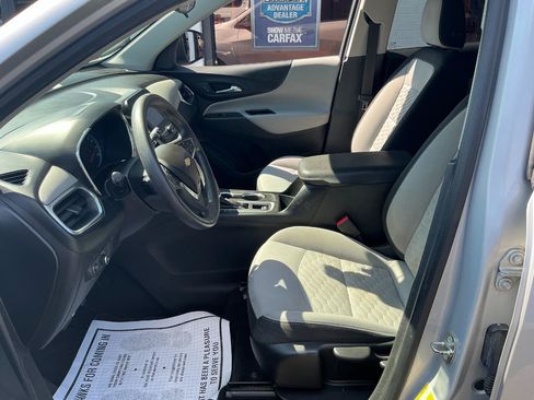 Used 2018 Chevrolet Equinox LS FWD image 8