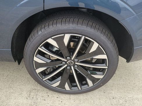 New 2026 Volvo XC60 T8 Ultra w/ Protection Package Premier AWD/4WD image 5