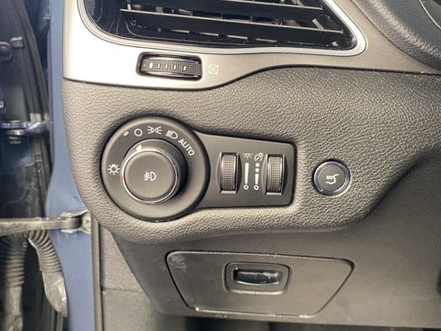 Used 2019 Jeep Cherokee Limited AWD/4WD image 23
