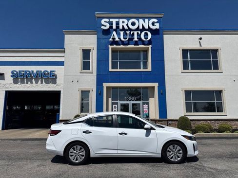Used 2024 Nissan Sentra S FWD image 18