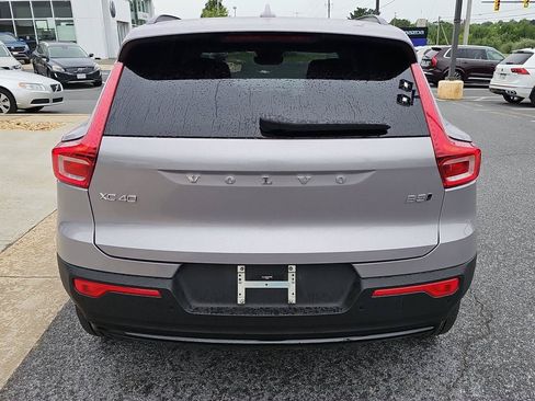 Used 2026 Volvo XC40 B5 Plus AWD/4WD image 5