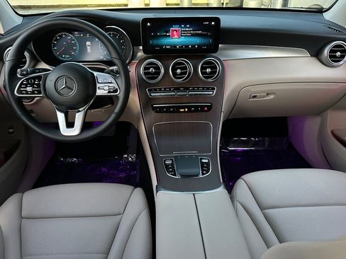 Certified 2022 Mercedes-Benz GLC 300 image 5