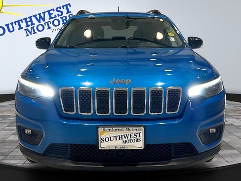 Used 2022 Jeep Cherokee Latitude Lux AWD/4WD image 2