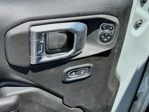 Used 2023 Jeep Wrangler Unlimited w/ Cold Weather Group AWD/4WD image 19