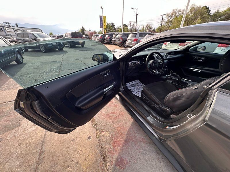 Used 2016 Ford Mustang GT RWD image 10