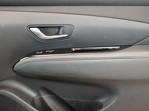 Used 2022 Hyundai Tucson Limited AWD/4WD image 11