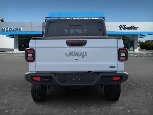 Used 2022 Jeep Gladiator Overland w/ LED Lighting Group image 6