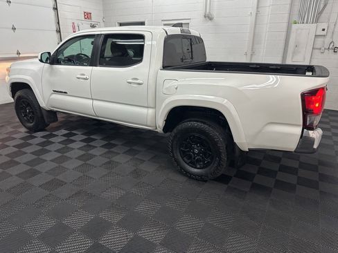 Used 2021 Toyota Tacoma SR5 image 6