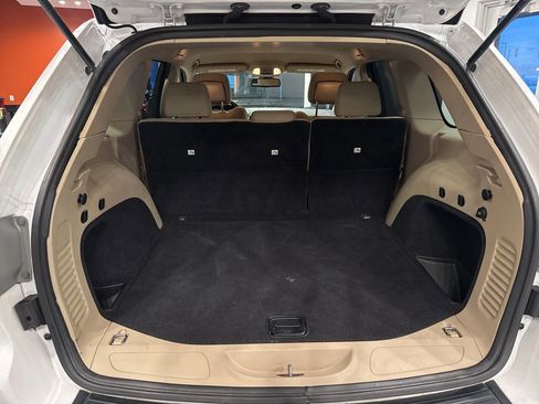 Used 2016 Jeep Grand Cherokee Laredo w/ Quick Order Package 23E image 25