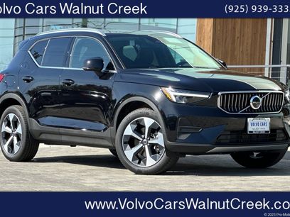 Certified 2025 Volvo XC40 B5 Core w/ Protection Package Premier