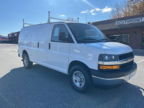 Used 2018 Chevrolet Express 2500 w/ Driver Convenience Package image 6