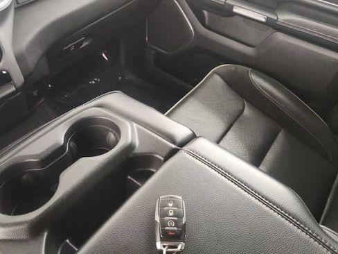 Used 2023 RAM 1500 Laramie AWD/4WD image 17