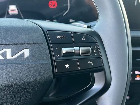 New 2025 Kia EV6 Wind image 17