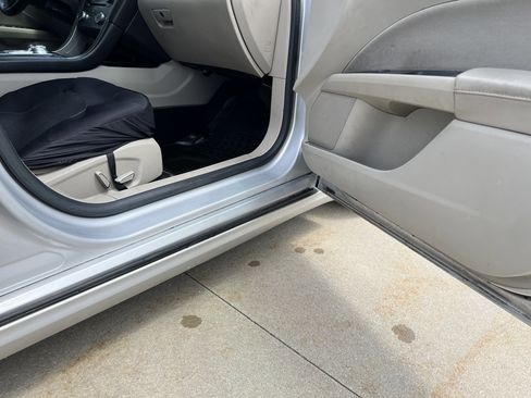 Used 2018 Ford Fusion SE FWD image 28