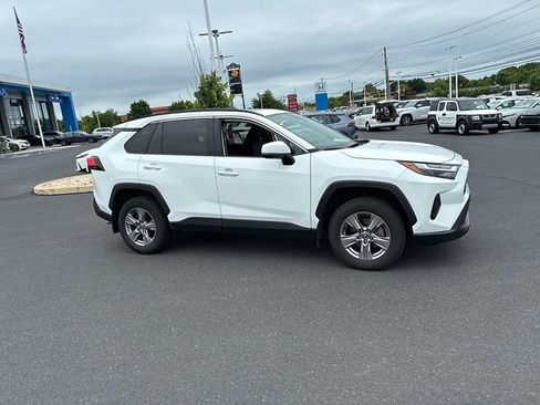 Certified 2024 Toyota RAV4 XLE w/ Convenience Package AWD/4WD image 4