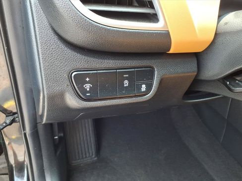 Used 2024 Kia Seltos EX AWD/4WD image 17