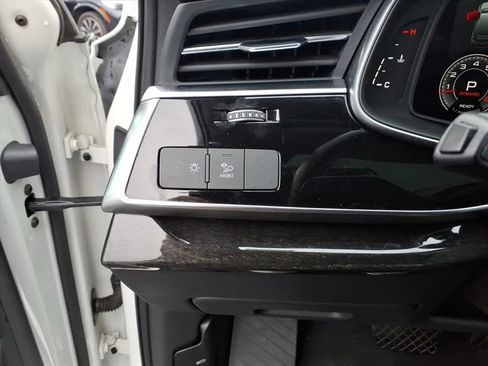 Used 2023 Audi Q7 3.0T Premium Plus image 28