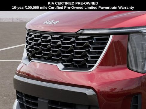 Certified 2025 Kia Sorento S AWD/4WD image 12