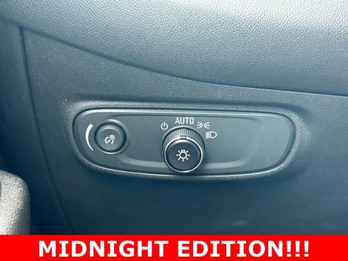 Used 2023 Chevrolet Equinox LS w/ LS Convenience Package FWD image 19