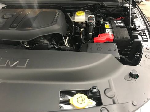 New 2026 RAM 1500 4x4 Crew Cab image 47