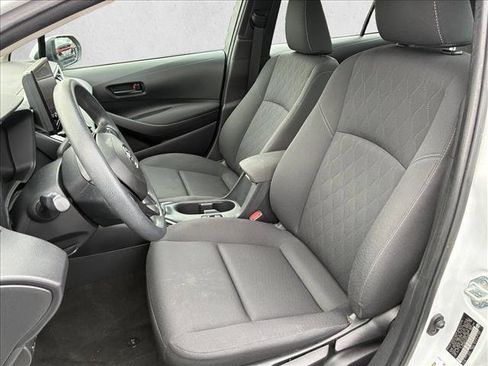 Used 2024 Toyota Corolla LE FWD image 12