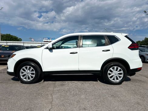 Used 2017 Nissan Rogue S AWD/4WD image 12