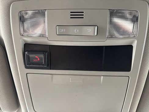 Certified 2021 Toyota Tacoma SR5 RWD image 16