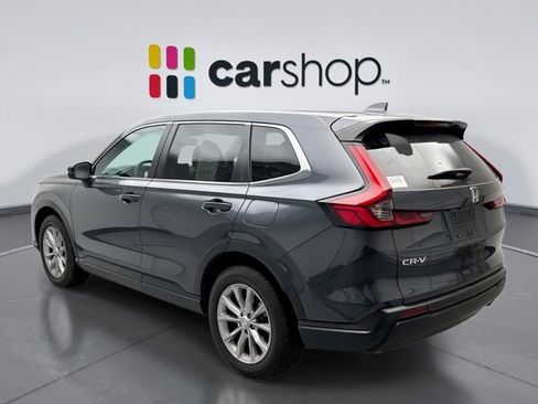 Used 2025 Honda CR-V EX image 3