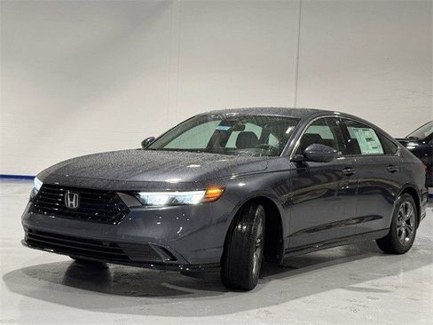 Used 2025 Honda Accord EX-L image 8