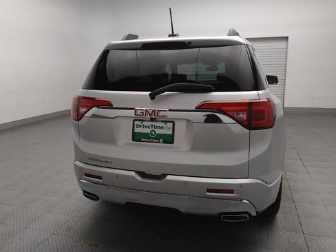 Used 2017 GMC Acadia Denali w/ Technology Package FWD image 7