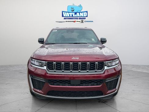 New 2026 Jeep Grand Cherokee Limited image 8