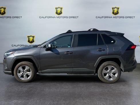 Used 2025 Toyota RAV4 XLE w/ Convenience Package FWD image 2