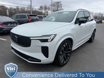 New 2026 Volvo XC90 T8 Ultra w/ Lounge Package