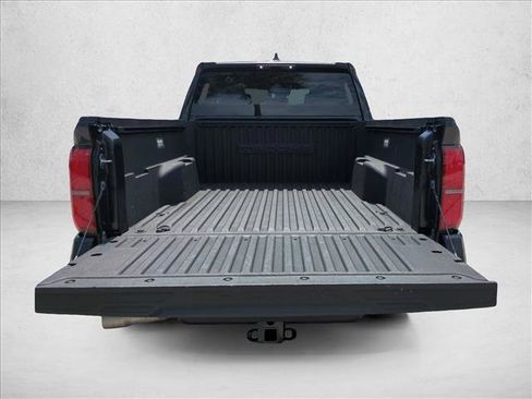 Used 2025 Toyota Tacoma SR5 AWD/4WD image 6