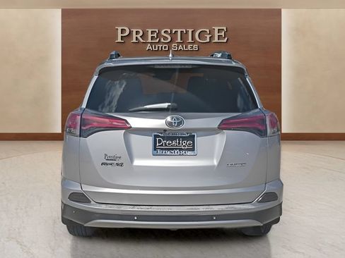 Used 2017 Toyota RAV4 Limited FWD image 37