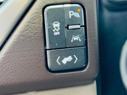Used 2017 Chevrolet Tahoe LT RWD image 9